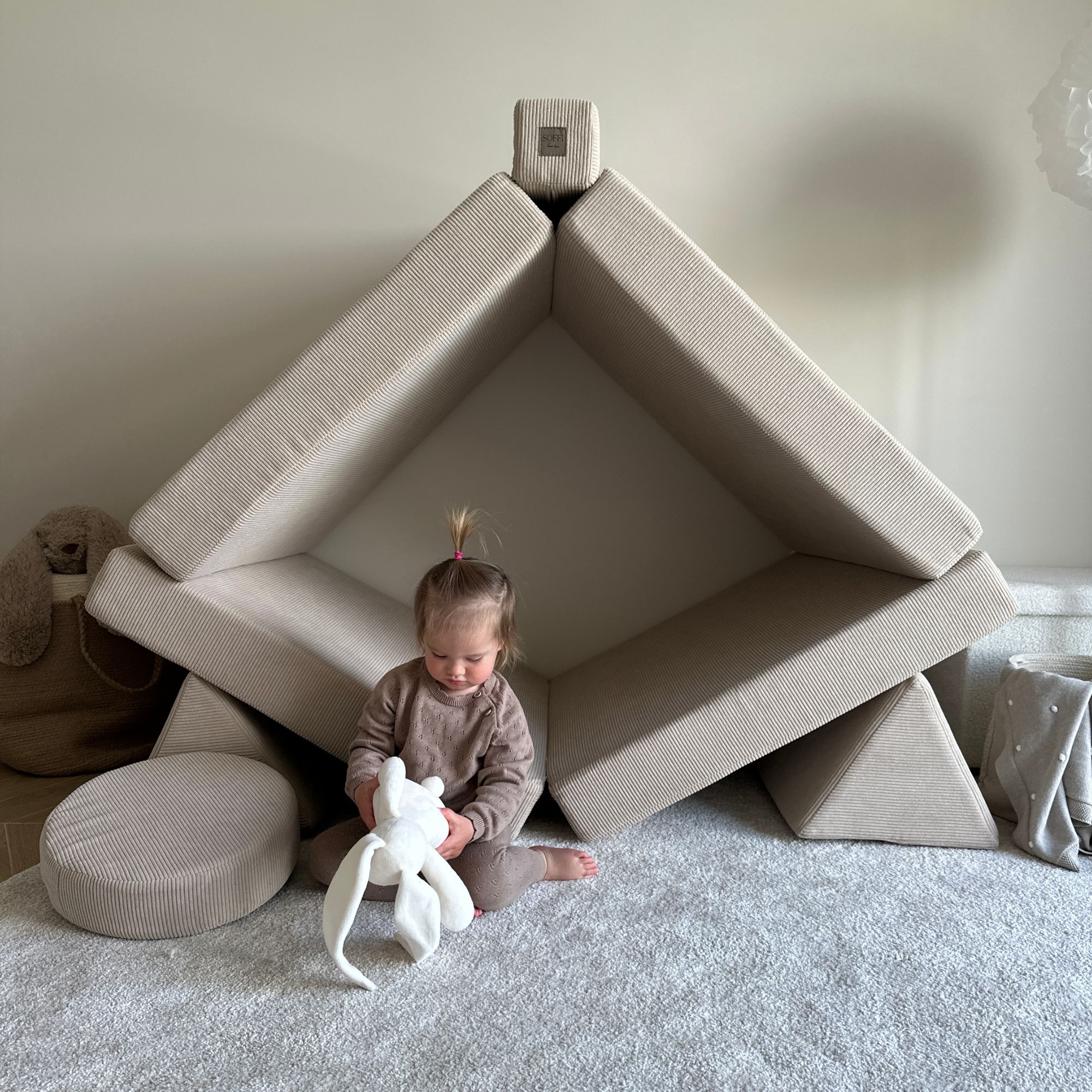 Sofa modułowa dla dzieci Soffi Cordy Slim Modułowa sofa kreatywna dla dzieci do zabawy Soffi Cordy Slim beżowa